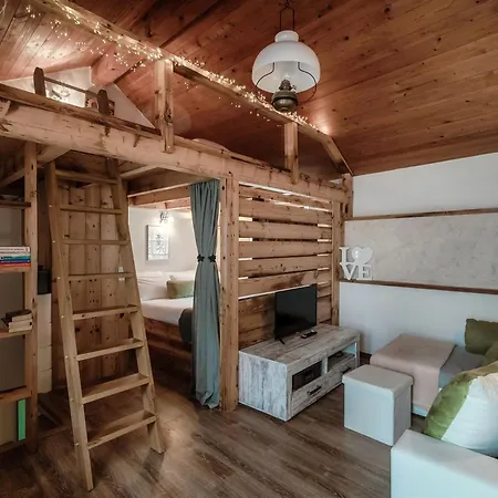 Casa Edera By Quokka 360 - Typical Romantic Wooden House *