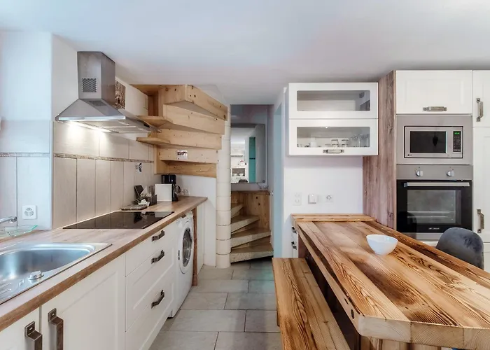 Casa Edera By Quokka 360 - Typical Romantic Wooden House Lejlighed Solduno